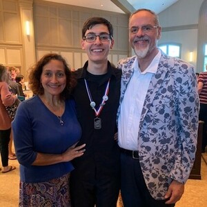 Christopher, Dunia, Alex Ritchey